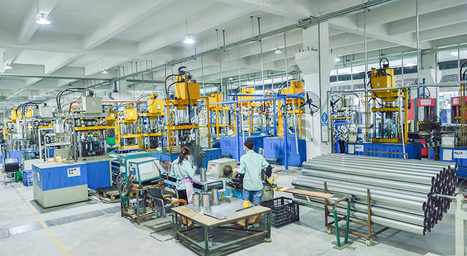 五金車間生產線